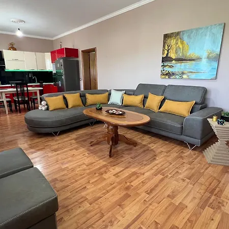 Saimir Villa